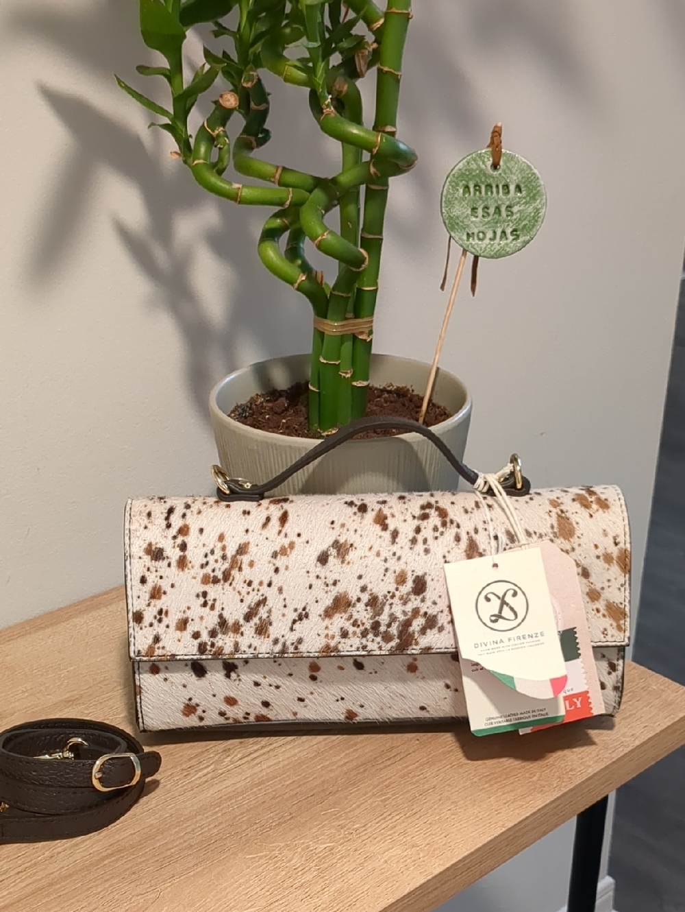 Women’s Italian Cowhide Speckled Crossbody Bag in White and Brown - Picture 8 of 8